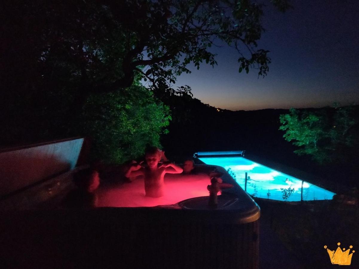 Bed and Breakfast Estafete Cressensac-Sarrazac Exterior foto